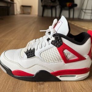 listing-status-banner